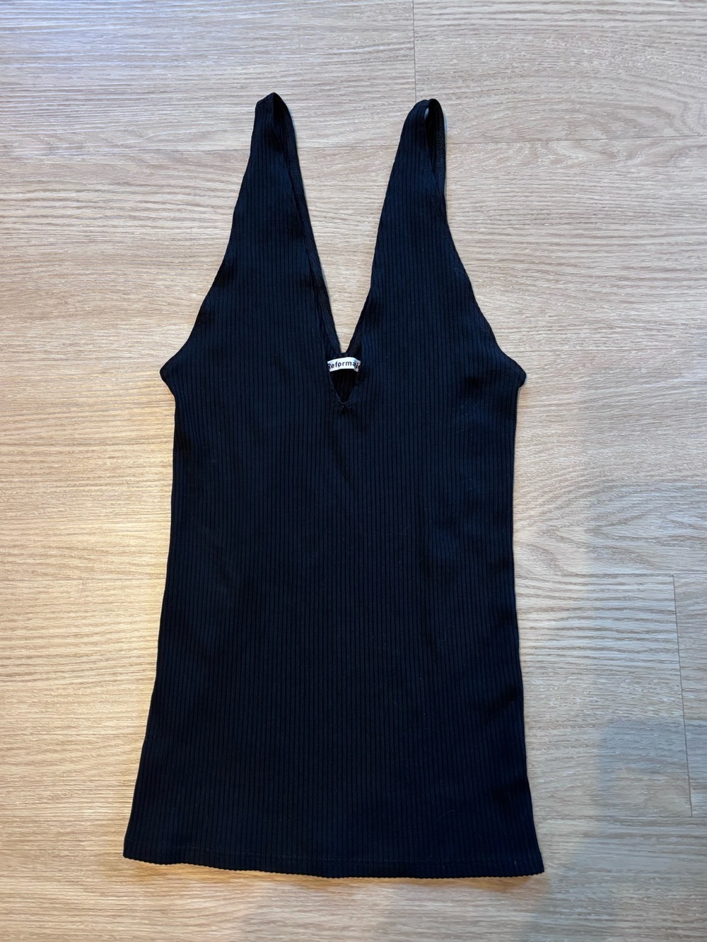 Reformation Women’s S Deep V-Neck Sleeveless Ribbed Tank Black Tencel Spandex